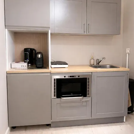 Maison Lumiere - Private Rooftop Terrace Apartment *