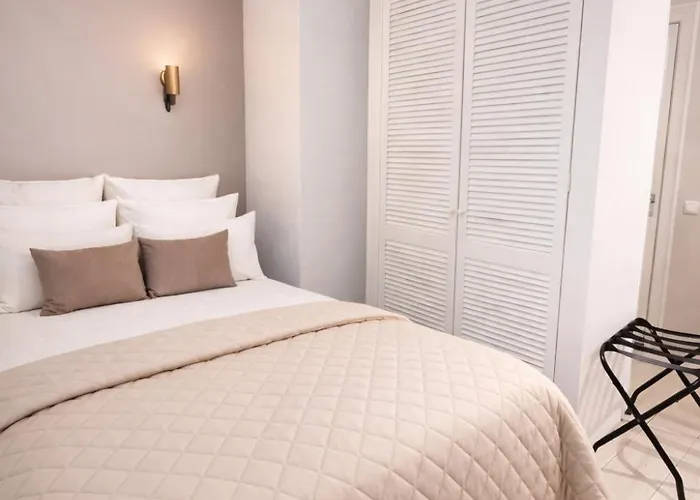 Maison Lumiere - Private Rooftop Terrace Apartment *