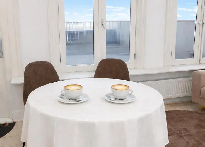 Maison Lumiere - Private Rooftop Terrace Апартаменты *